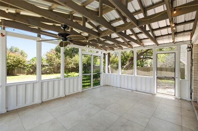 Building Photo - 1314 Chalk Ln