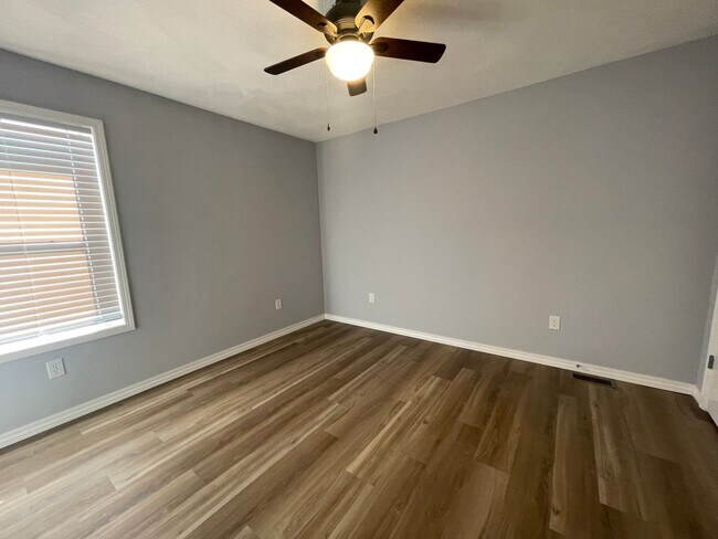 Building Photo - Nightly Rental - Alternative - New Never Occupied - Brand New 2 bedroom 2 bath Duplex in Kimberli...