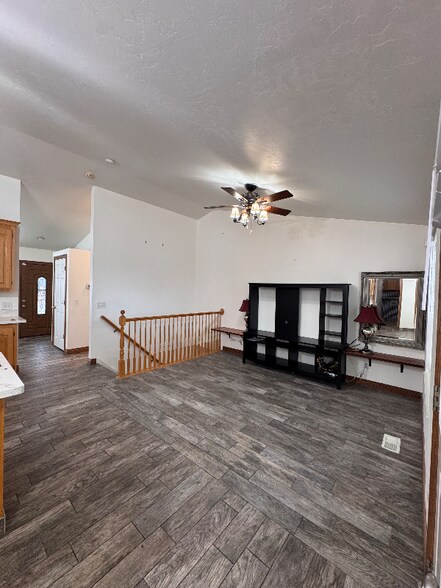 Building Photo - 5202 Butterfield Peak Cir