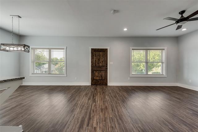 Building Photo - 1212 W Elm St