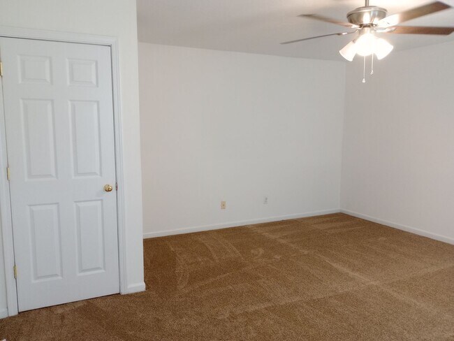 Building Photo - 3517-3519 La Mesa Dr.