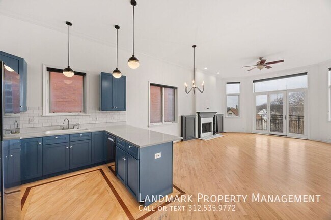 Building Photo - 1755 N Artesian Ave