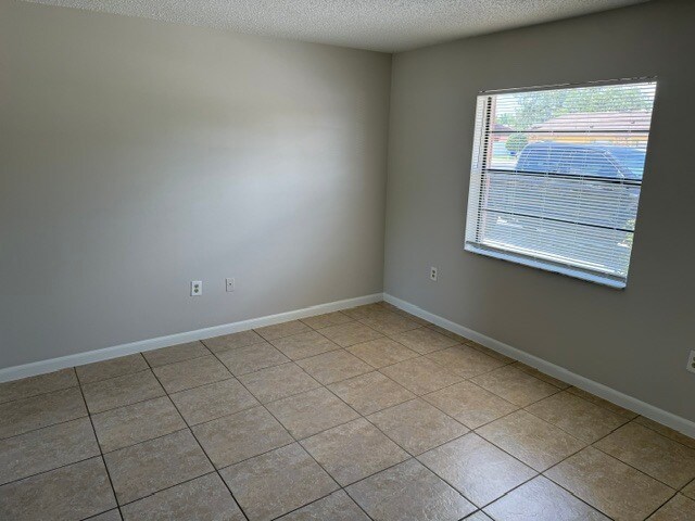 Building Photo - 4187 Corsair Ave