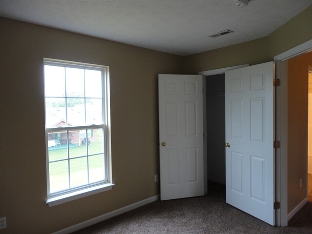 Building Photo - 1441 Scenic River Dr