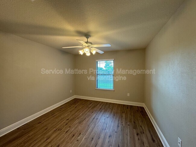 Building Photo - 4622 Belvedere Circle