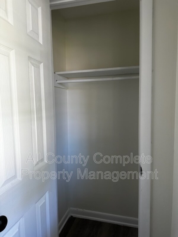 Building Photo - 6004 Marsha Dr