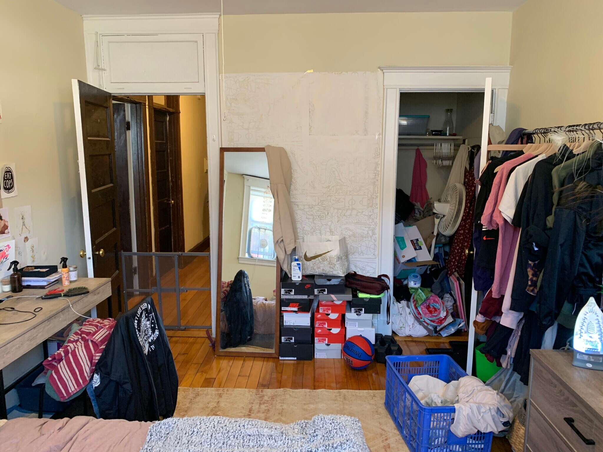 Building Photo - 216C South St