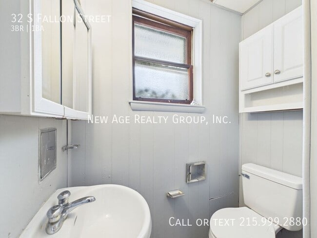 Building Photo - 32 S Fallon St