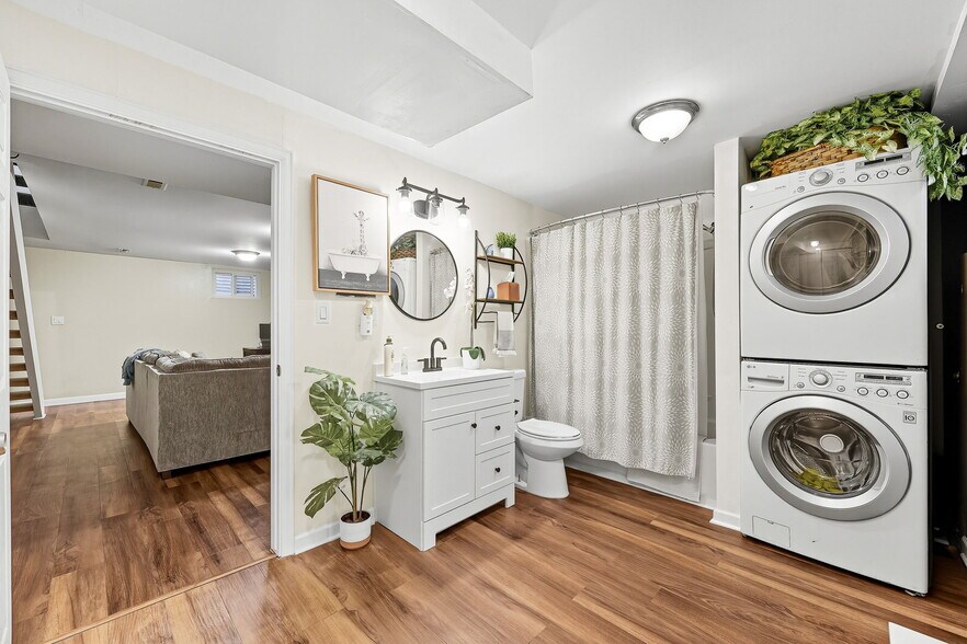 Building Photo - 7755 E Quincy Ave