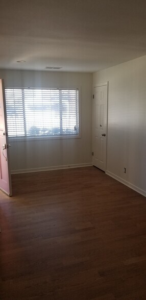Building Photo - 2242 Mira Vista Ave