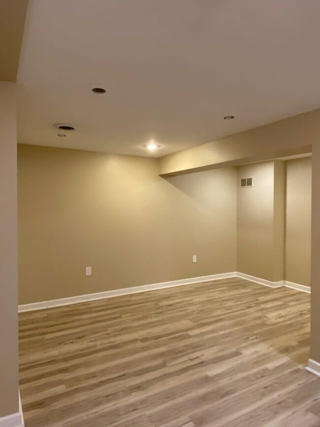 Building Photo - 364 Grape Vine Trail