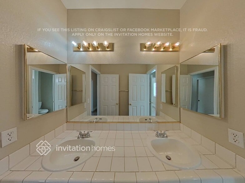 Building Photo - 3836 Iverson Ln