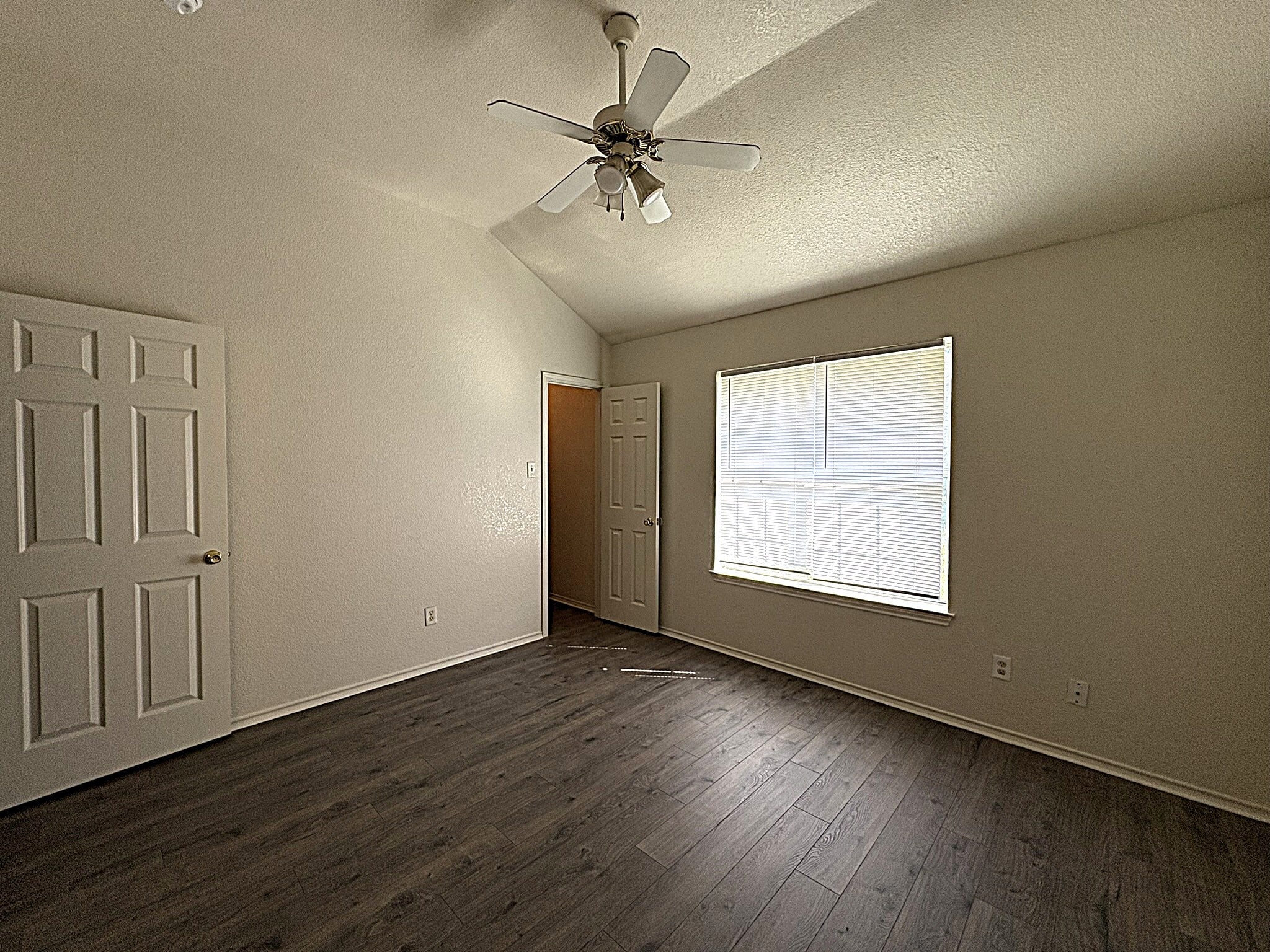 Building Photo - 4300 Alleeta Dr