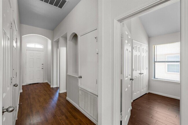 Building Photo - 12920 Snow Ln