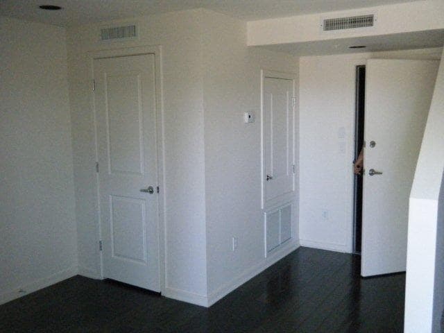 REC/OFFICE/3RD BEDROOM - 525 W Lakeside Dr