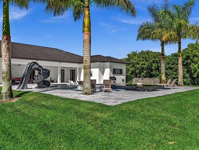 Building Photo - 6122 SW 173rd Way