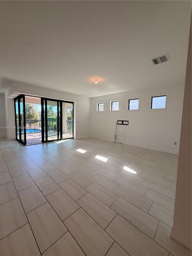 Building Photo - 5026 Piaffe Dr