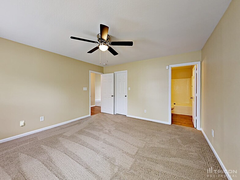 Building Photo - 6211 Whispering Brook Ct