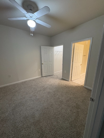 Building Photo - 1005 Weybridge Ct