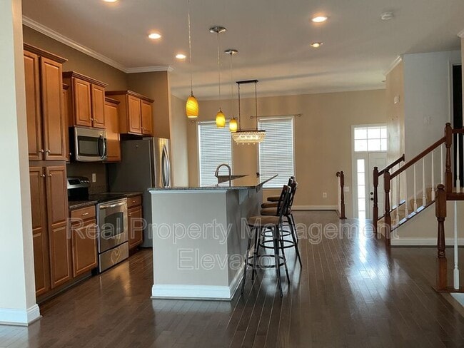 Building Photo - 111 Kingsley Dr