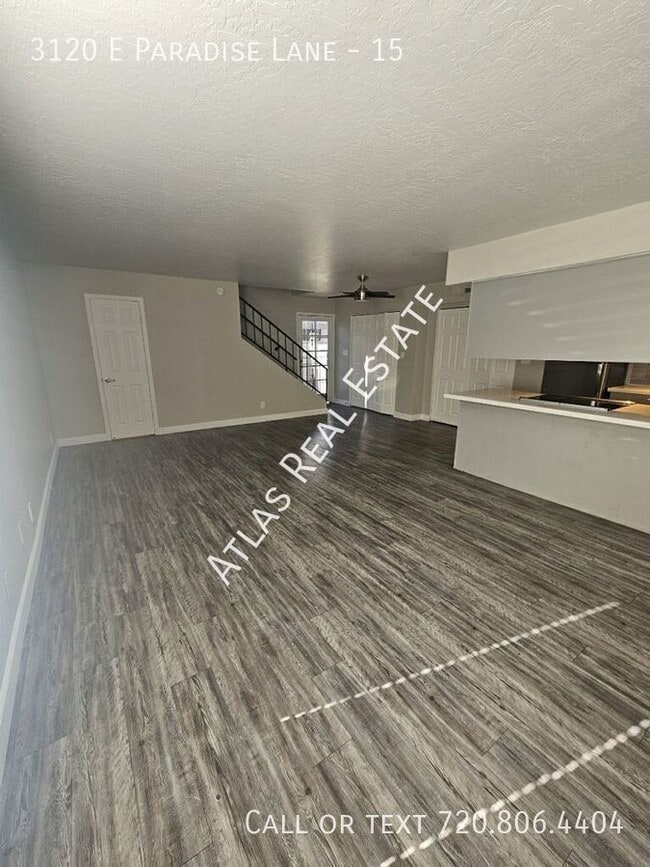 Building Photo - ONE MONTH FREE!!  PHOENIX TOWNHOME WITH PR...