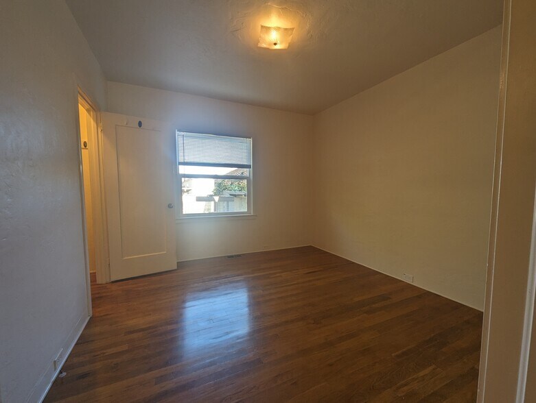 Building Photo - 4153 Bolsa Rd