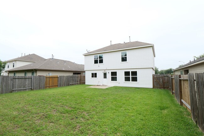 Building Photo - 23603 Legacy Oak St