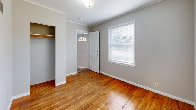 Building Photo - 3121 Lincoln Way