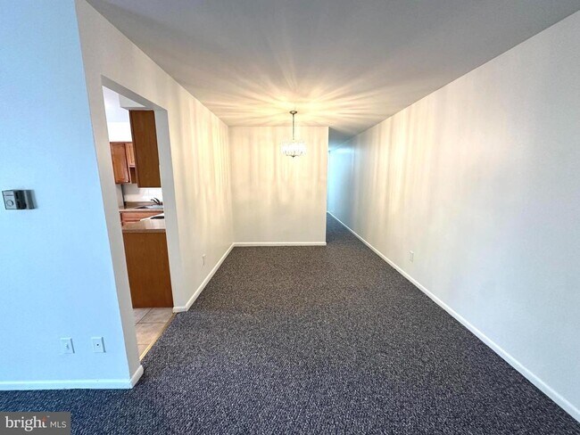 Building Photo - 4254 Buckman Rd