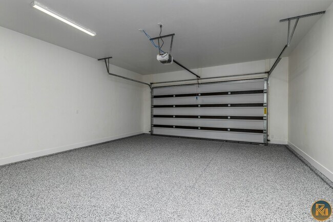 Building Photo - 2814 Oak Cir