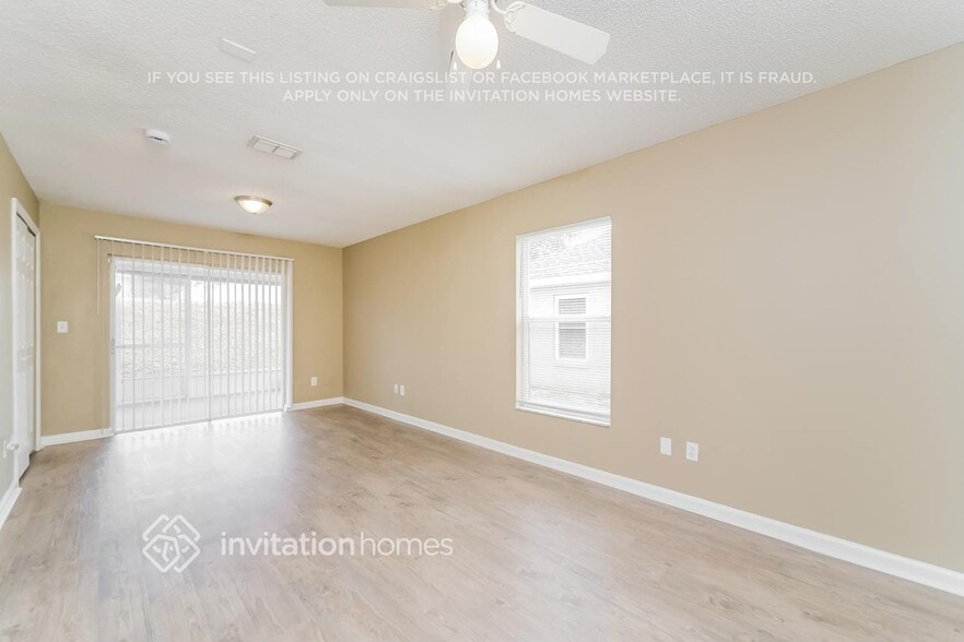 Building Photo - 341 Rollins Dr