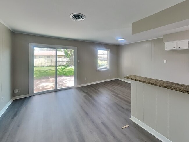 Building Photo - 10322 Antrim Ln