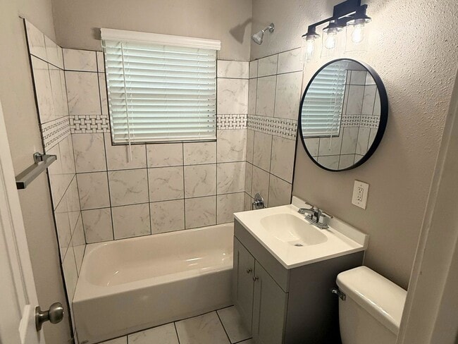 Building Photo - 5142 Balkin St