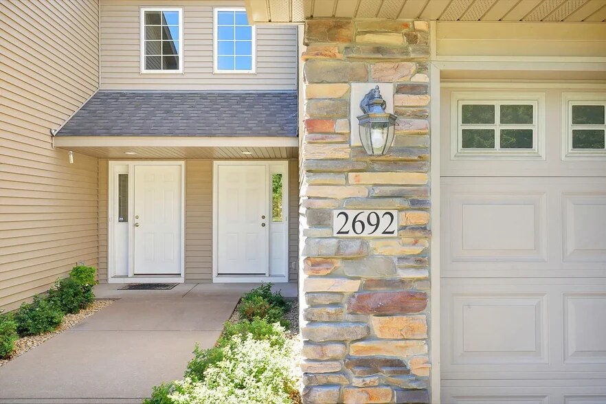 Building Photo - 2692 County Road H2
