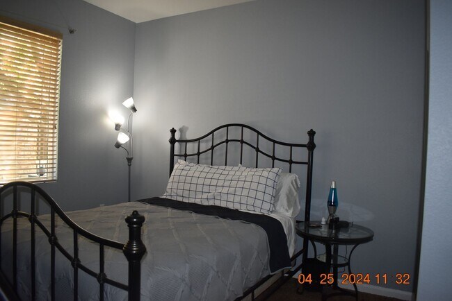 Building Photo - 2 bed / 2 bath Condo  - Deer Creek Condos Southwest Littleton