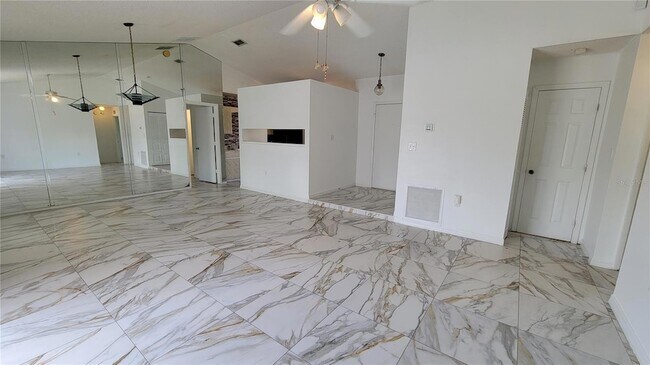 Building Photo - 3048 Bonkirk Dr