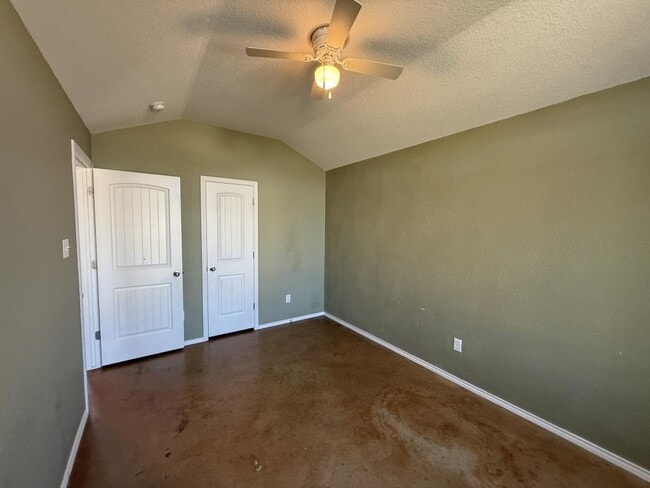 Building Photo - 3202 Rockwall Dr