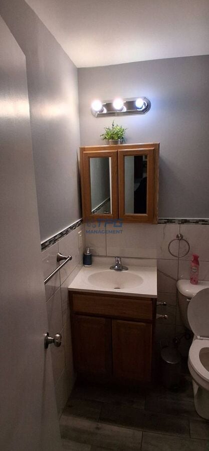 Building Photo - 142 Ripley Pl