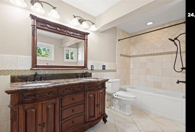 Building Photo - 2193 Oakrill Ct