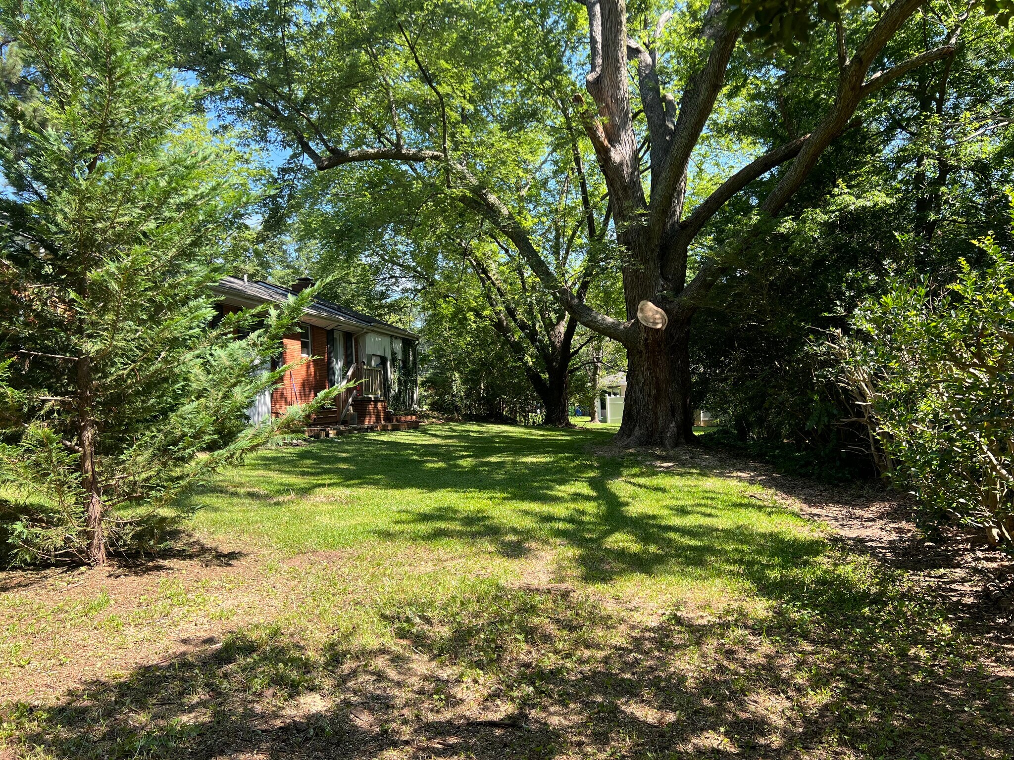 Building Photo - 119 Wilmot Dr