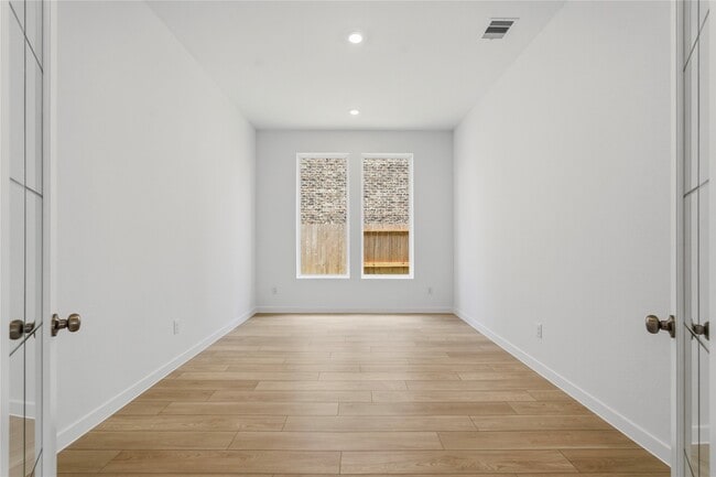Building Photo - 4530 Sunny Hazel Ln