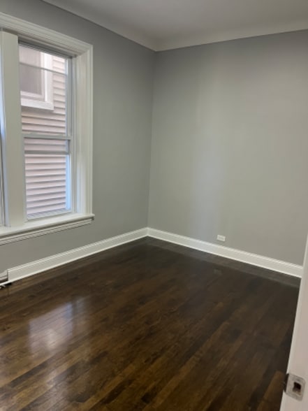 Building Photo - 5921 W Corcoran Pl