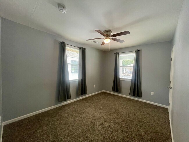Building Photo - Pittsburg Home Near Adair Park, Dining and...