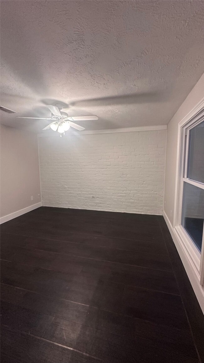 Building Photo - 1531 Fairview St