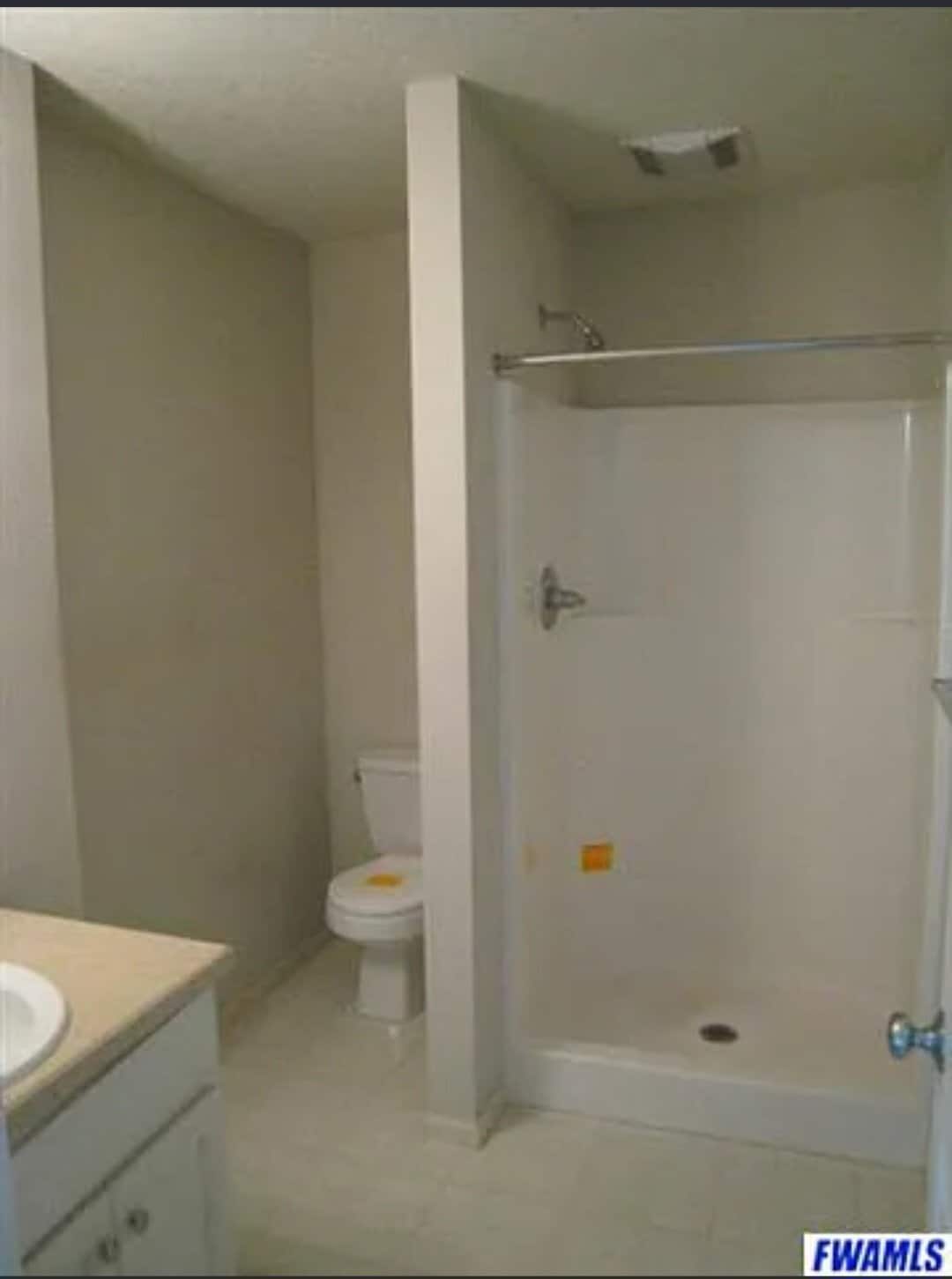 Building Photo - 1926 Beechmont Dr