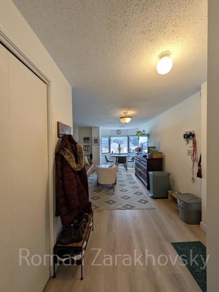 Building Photo - 25 Webster Ave