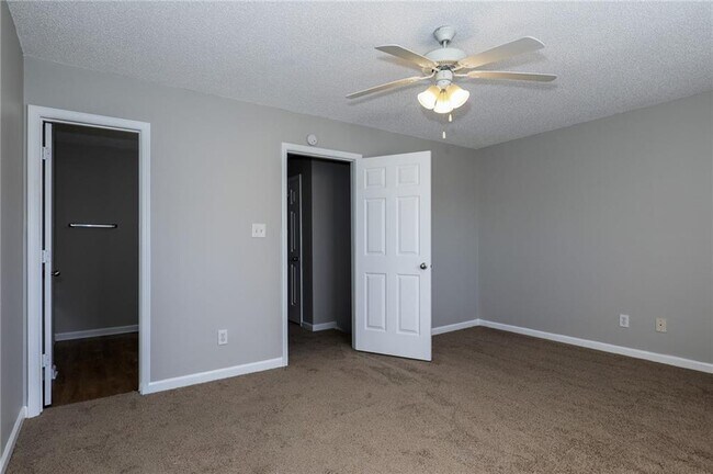 Building Photo - 5245 Oakley Commons Blvd