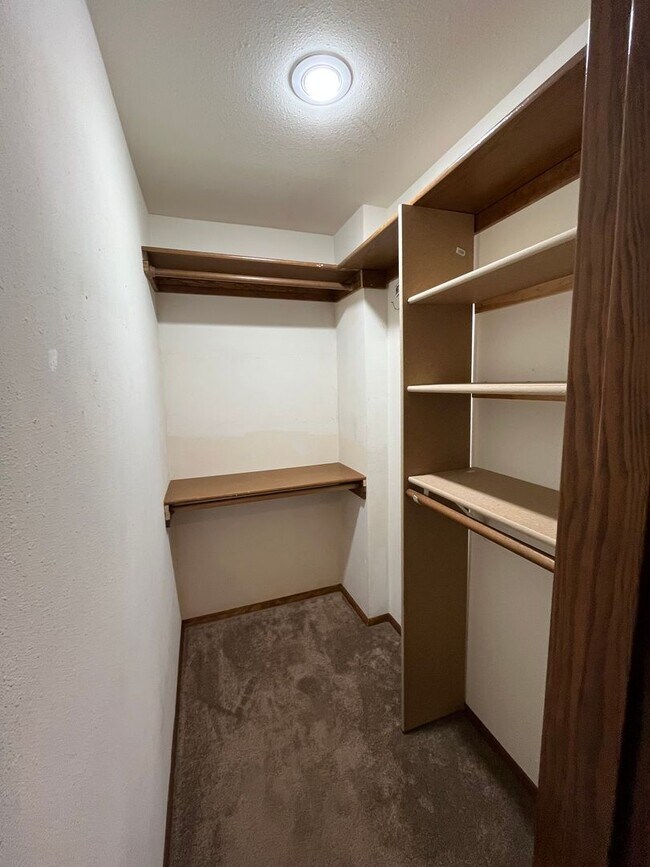 Building Photo - 180 Degree View of Bellingham Bay - Water/Sewer and Gas Included in Rent