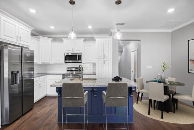 Building Photo - 16117 Pawnee Dr