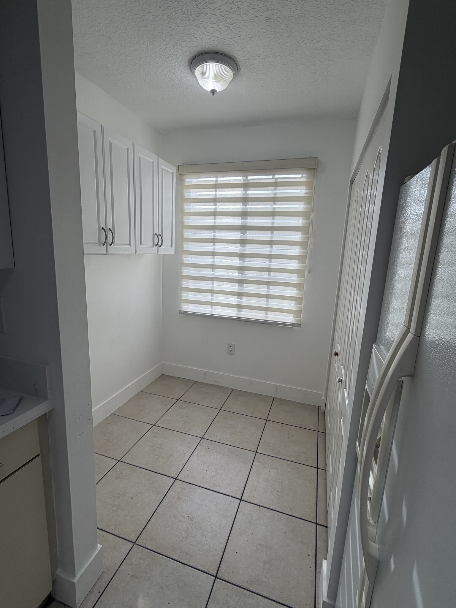 BREAKFAST AREA - 8336 NW 10th St